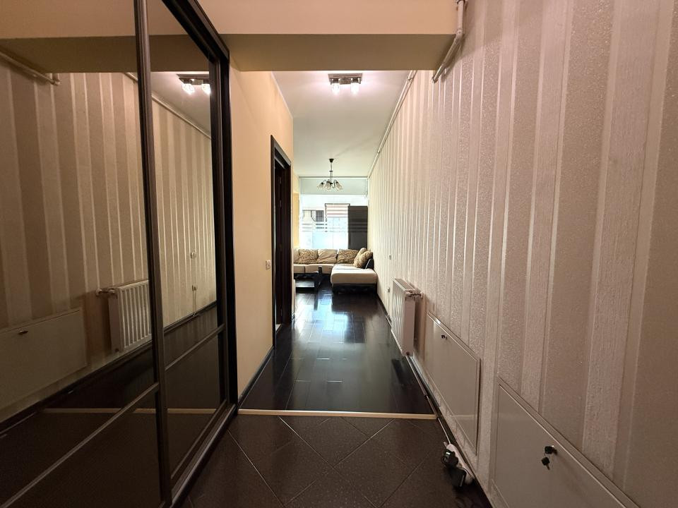 Apartament 3 camere cu centrală proprie, pet friendly și parcare disponibilă 