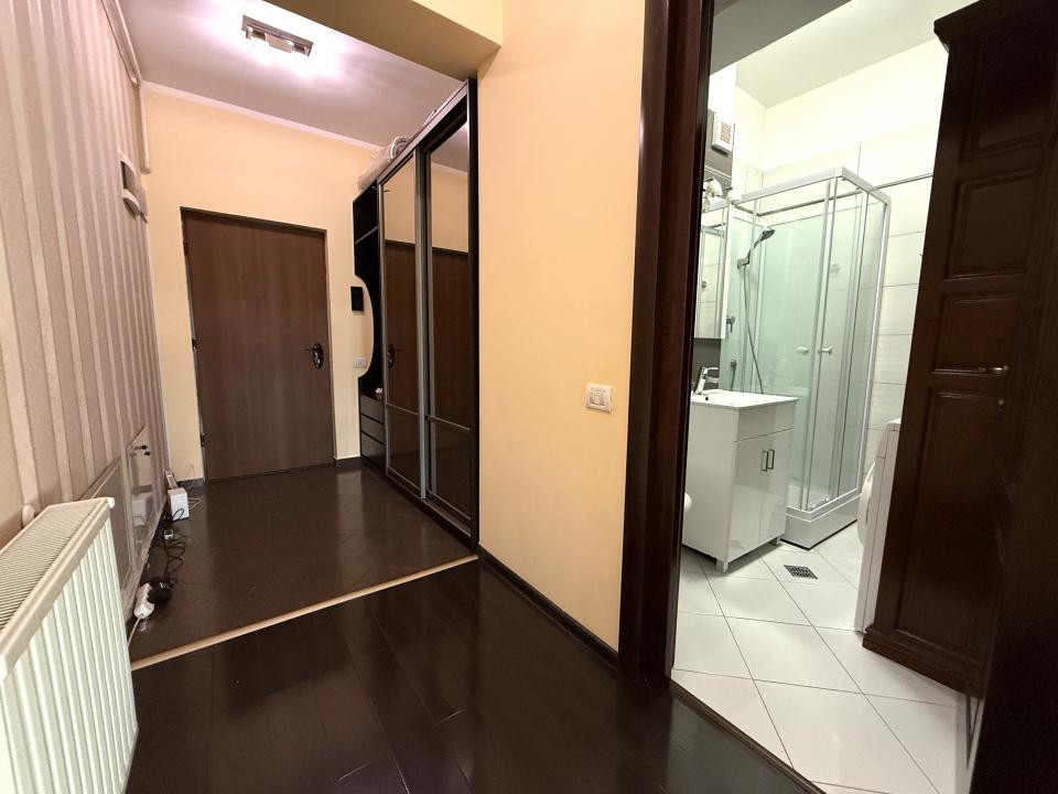 Apartament 3 camere cu centrală proprie, pet friendly și parcare disponibilă 
