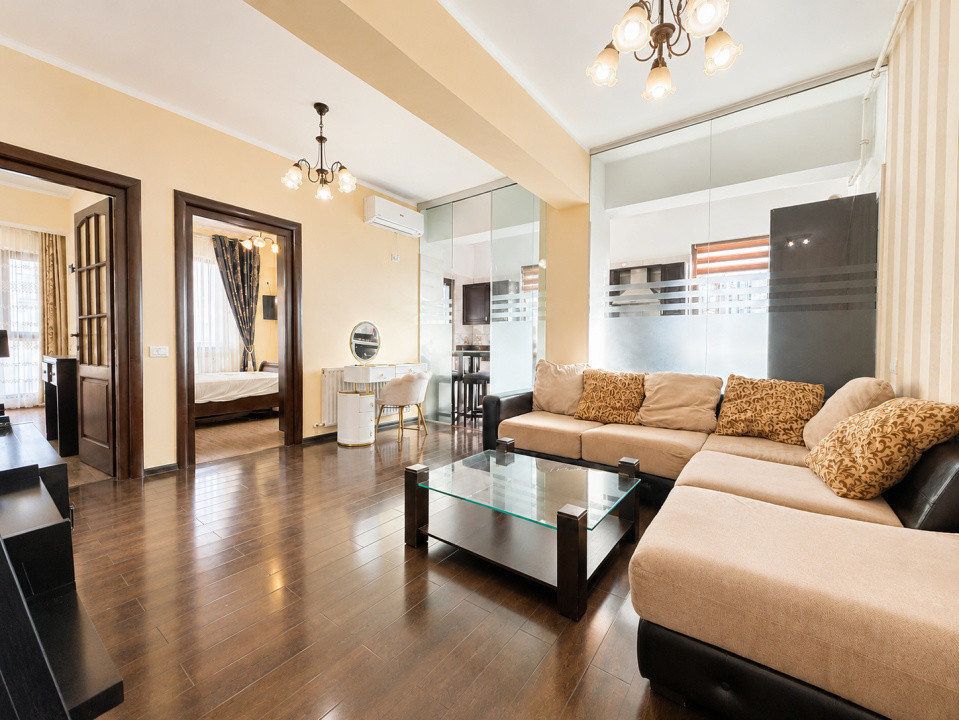 Apartament 3 camere cu centrală proprie, pet friendly și parcare disponibilă 