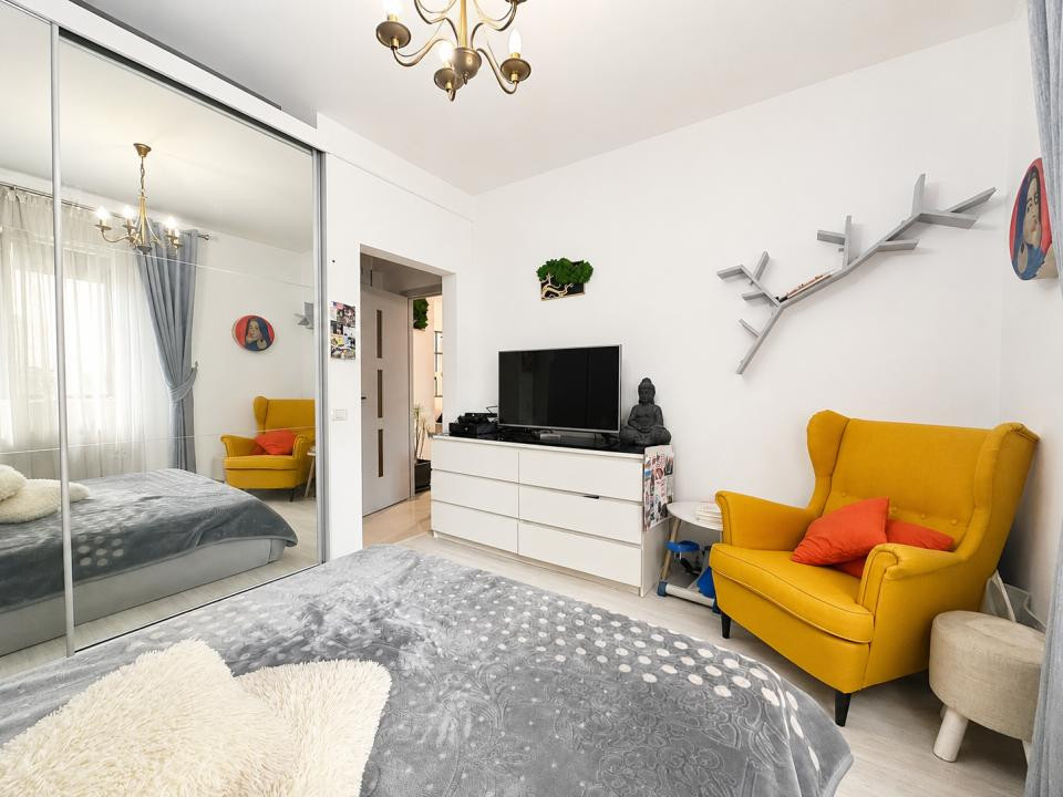 TUR VIRTUAL! 3 camere LA CHEIE | 3 dormitoare | CURTE 54mp | 2 LOCURI DE PARCARE