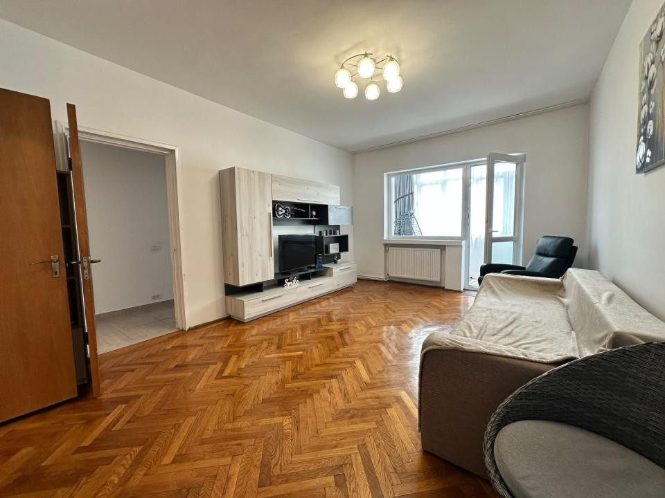 2 camere - 65 mp | Tavane înalte 2,80 m | Centrală | Boxă | Ferdinand