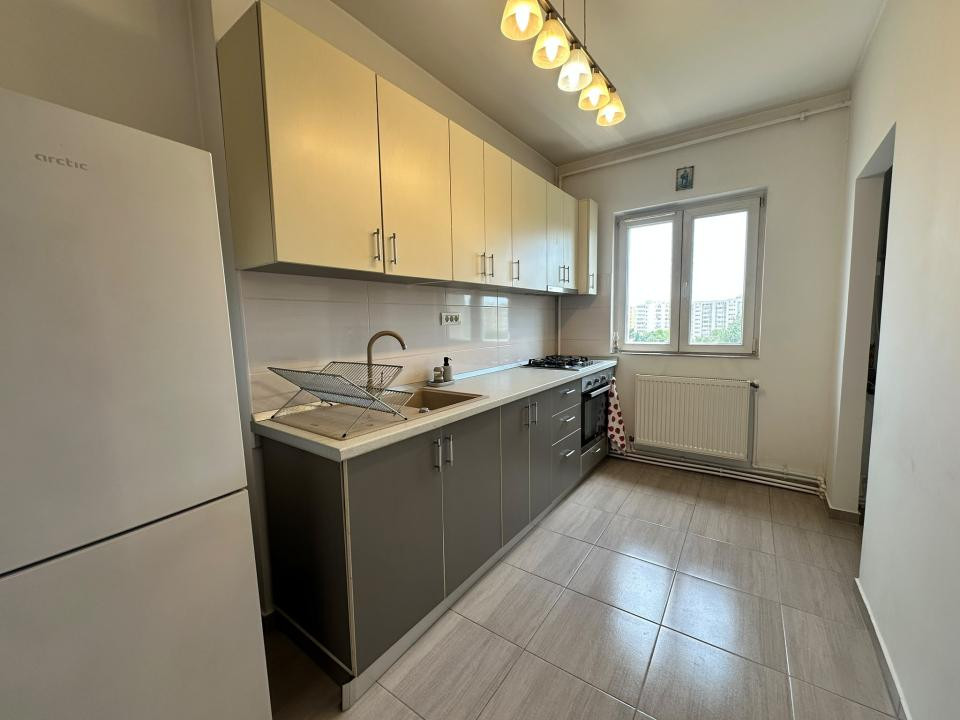 2 camere - 65 mp | Tavane înalte 2,80 m | Centrală | Boxă | Ferdinand