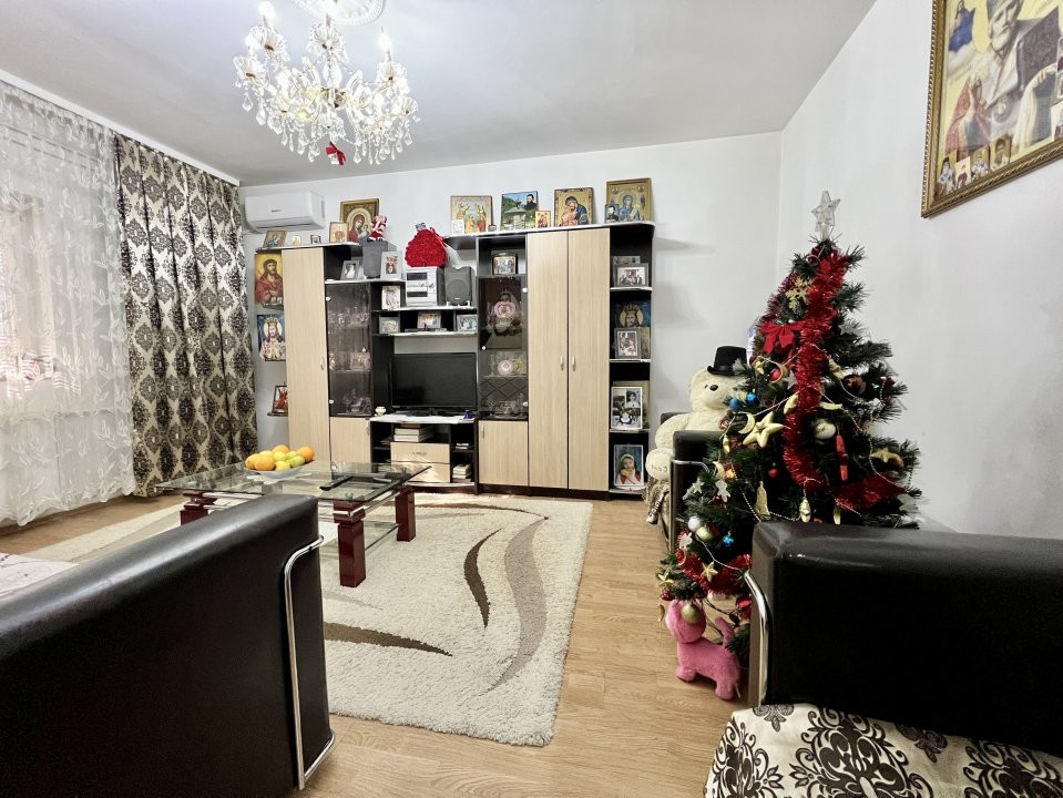 0% | Apartament 3 camere, 75 mpu, Centrala, 2 boxe | Camera de comert