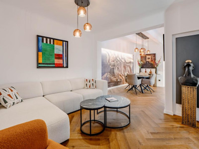 Unicat în Blocul Florentin: 3 camere, 2 băi, renovat integral cu designer