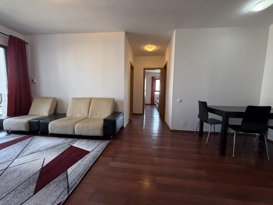 Apartament 3 camere 70 mp, cu centrala proprie, parcare** & priveliște!