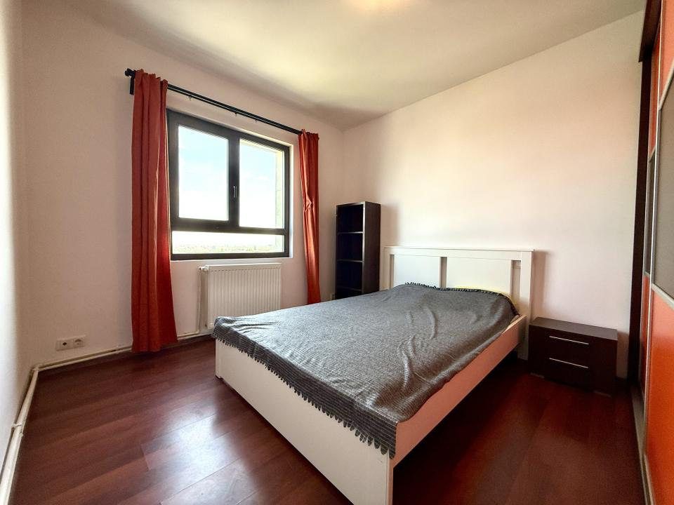 Apartament 3 camere 70 mp, cu centrala proprie, parcare** & priveliște!
