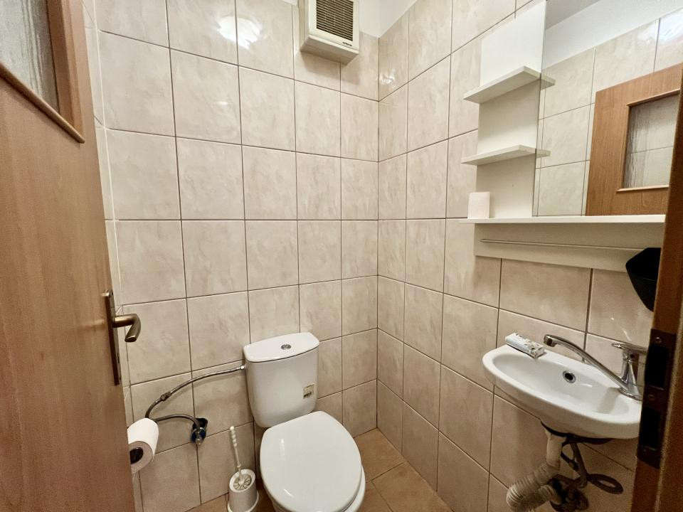 Apartament 3 camere 70 mp, cu centrala proprie, parcare** & priveliște!