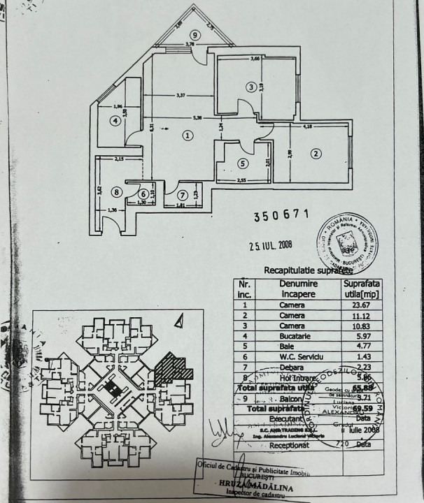 Apartament 3 camere 70 mp, cu centrala proprie, parcare** & priveliște!