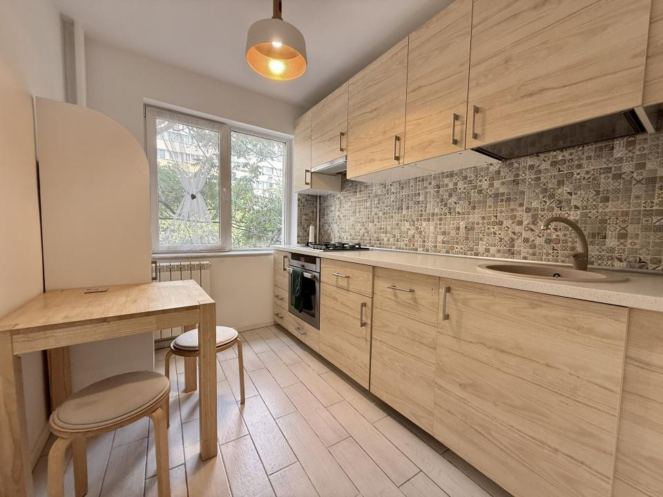Apartament 2 camere decomandat, 53 mp, chiar la metroul Dristor!