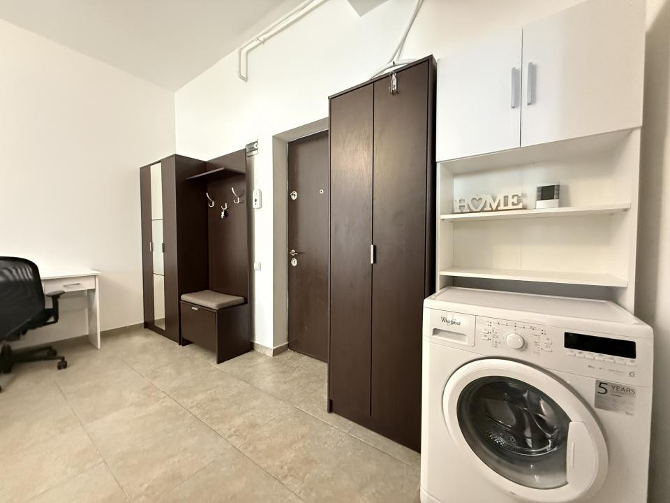 Apartament 2 camere semidecomandat, 42 mp, centrala proprie & Parcare