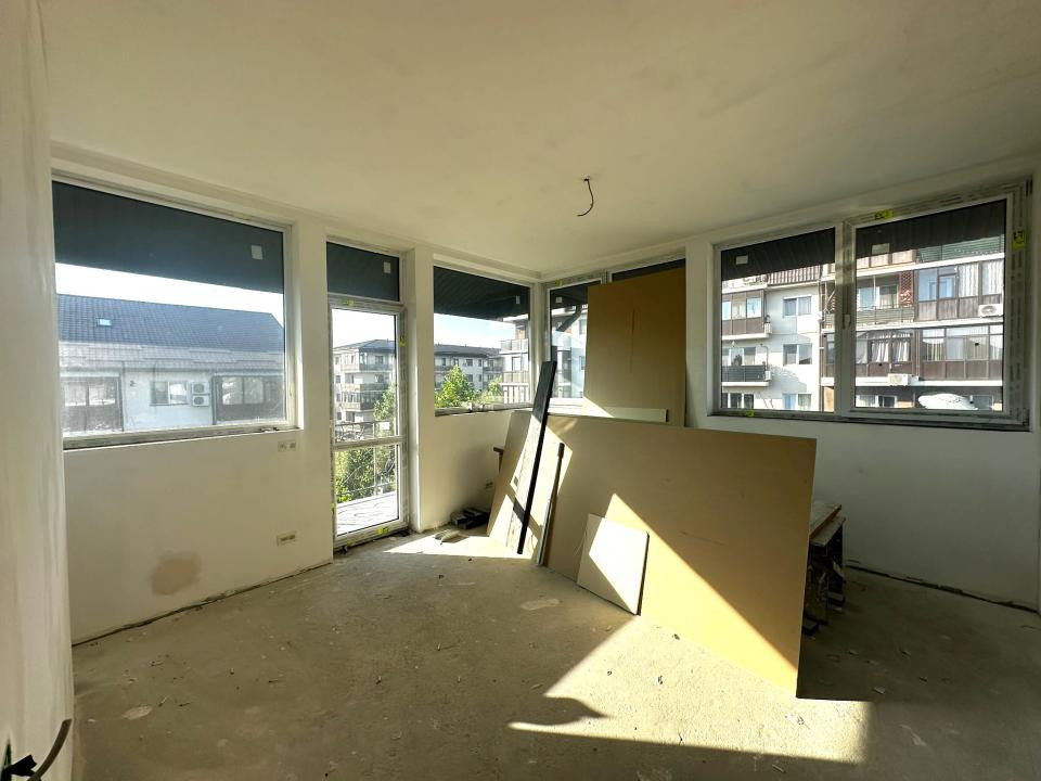 OPORTUNITATE! 5 camere - spatioase - 126mp in Dobroesti - Marului