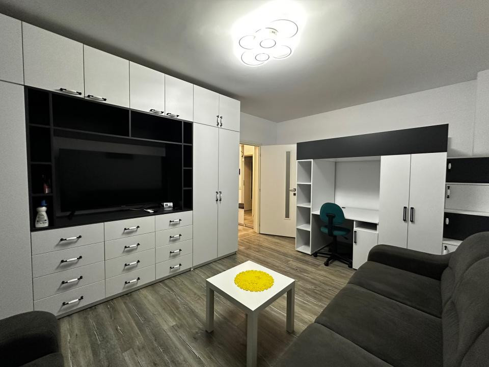 2 camere | Decomandat | Curte 60 mp | La Cheie | Dobroesti - Marului