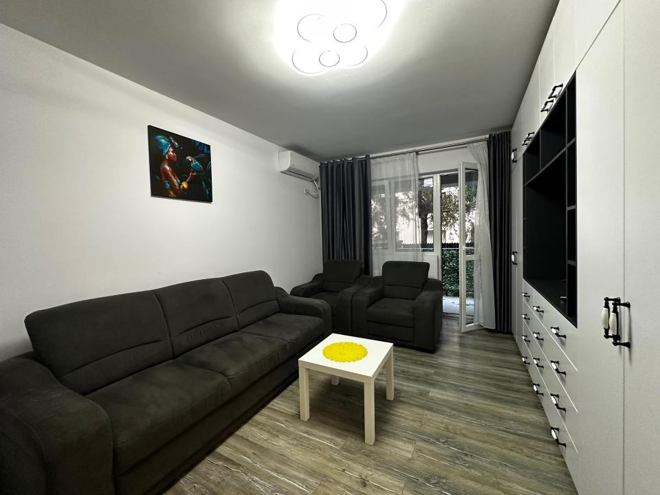 2 camere | Decomandat | Curte 60 mp | La Cheie | Dobroesti - Marului