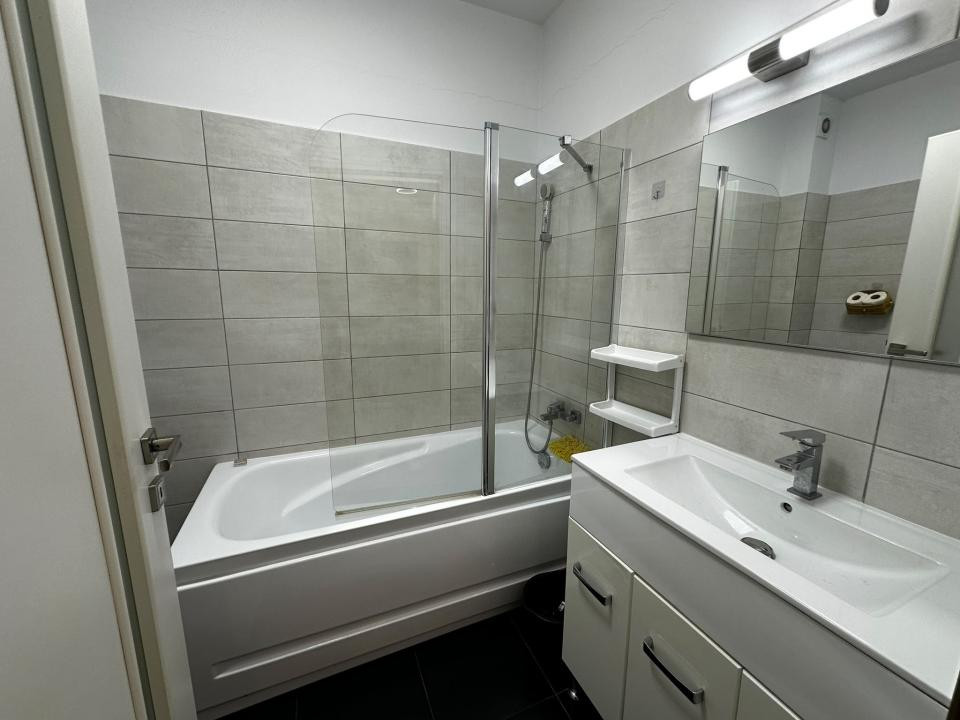 2 camere | Decomandat | Curte 60 mp | La Cheie | Dobroesti - Marului