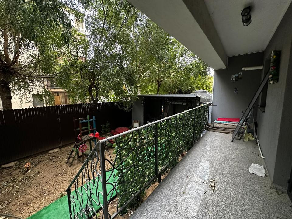 2 camere | Decomandat | Curte 60 mp | La Cheie | Dobroesti - Marului