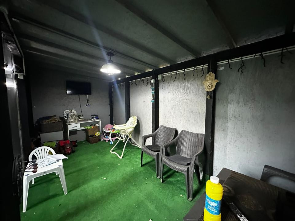 2 camere | Decomandat | Curte 60 mp | La Cheie | Dobroesti - Marului