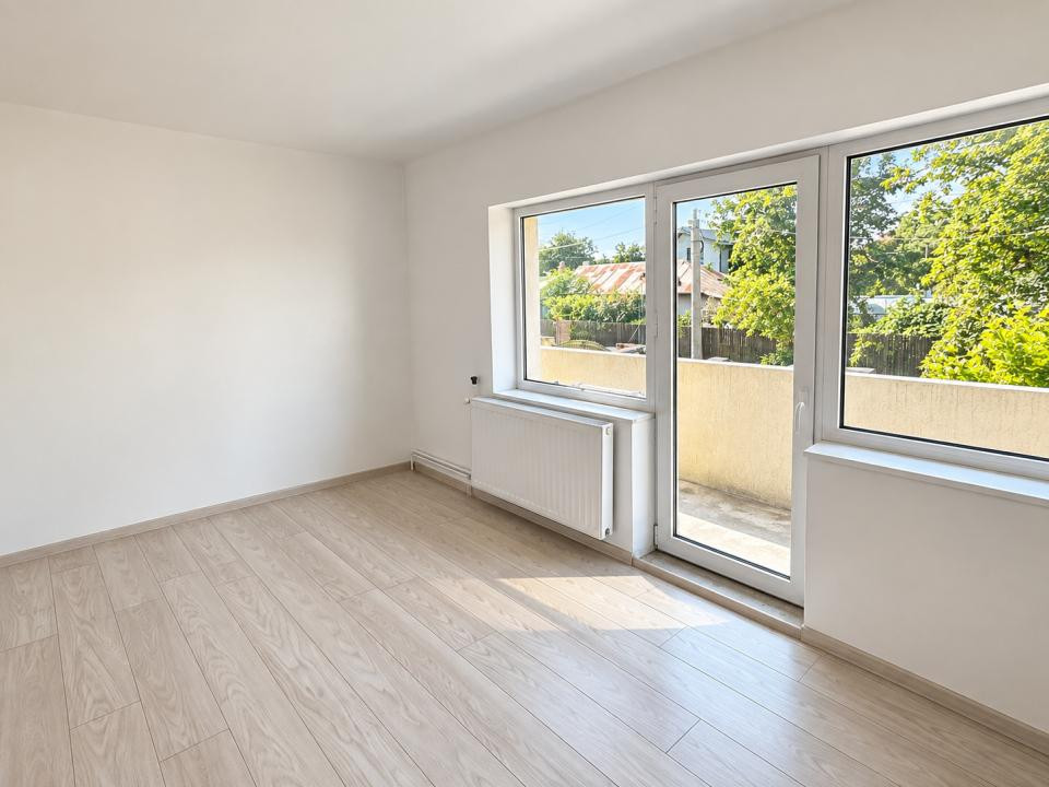Casă individuală | Pe Colt | Teren 340 mp | 2 corpuri | Voluntari