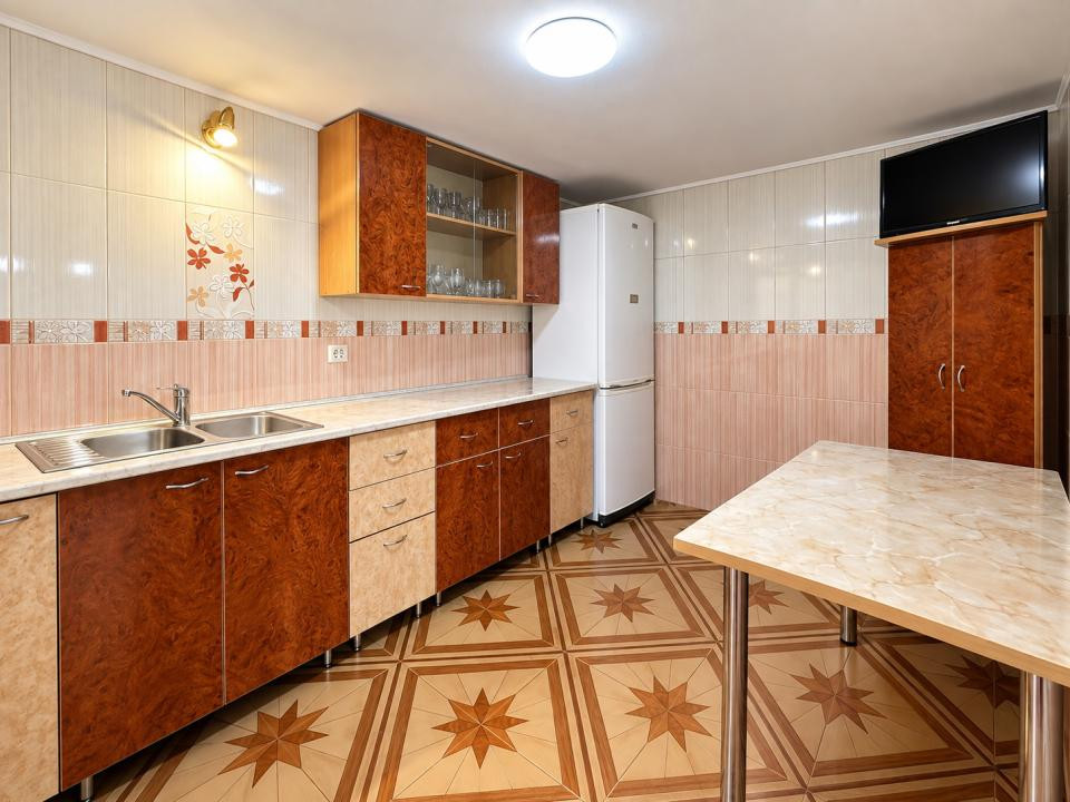 Casă individuală | Pe Colt | Teren 340 mp | 2 corpuri | Voluntari