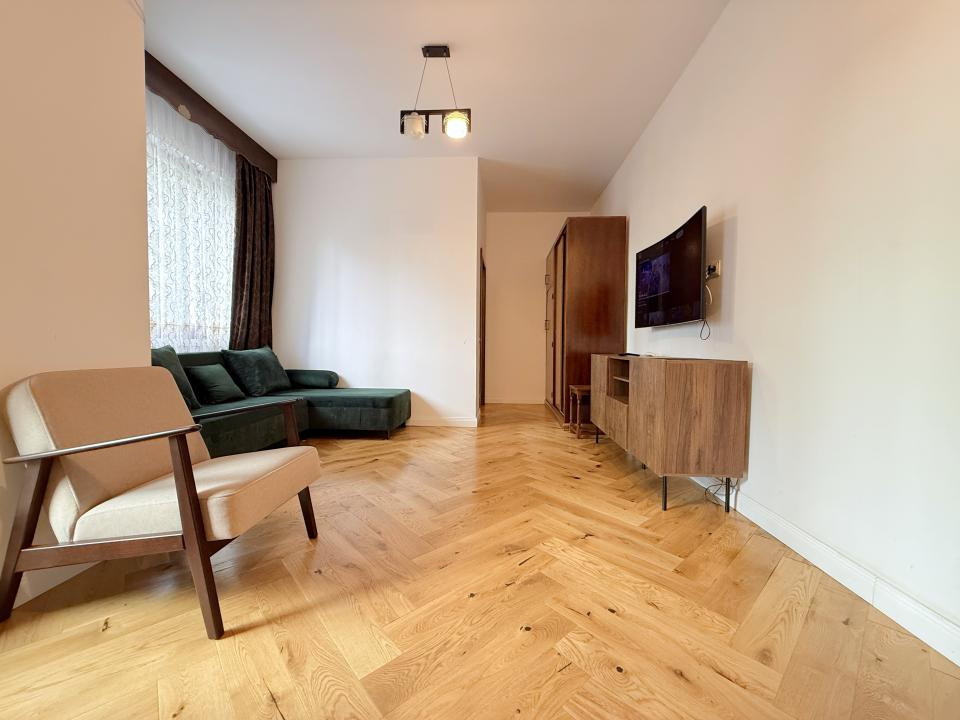 Garsonieră cu centrală termică și balcon | str. Veronica Micle