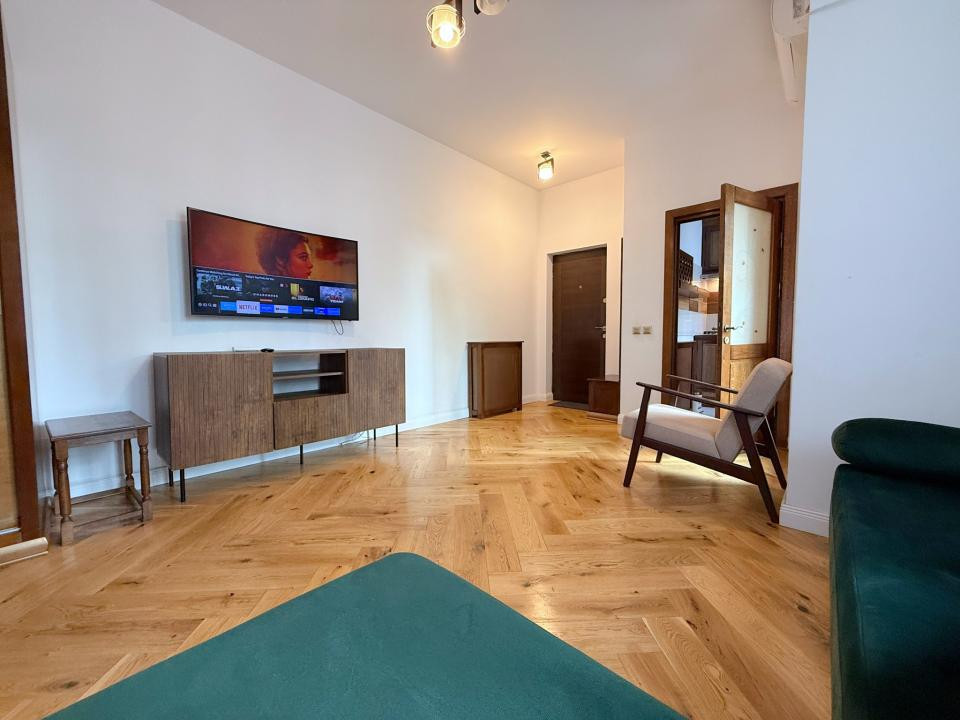 Garsonieră cu centrală termică și balcon | str. Veronica Micle