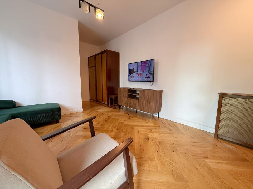 Garsonieră cu centrală termică și balcon | str. Veronica Micle