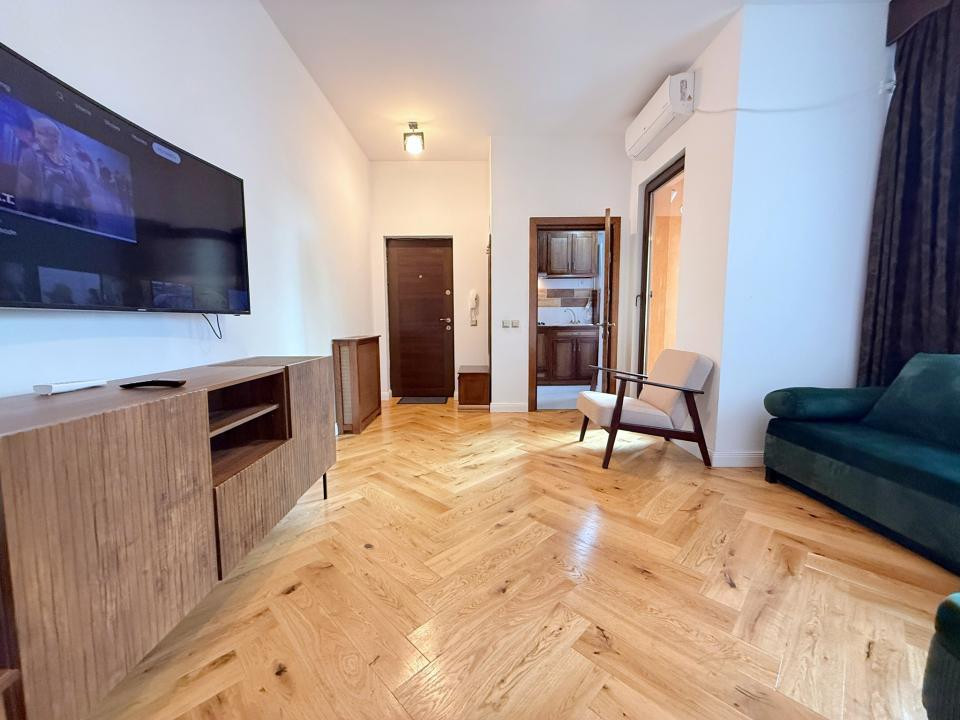 Garsonieră cu centrală termică și balcon | str. Veronica Micle