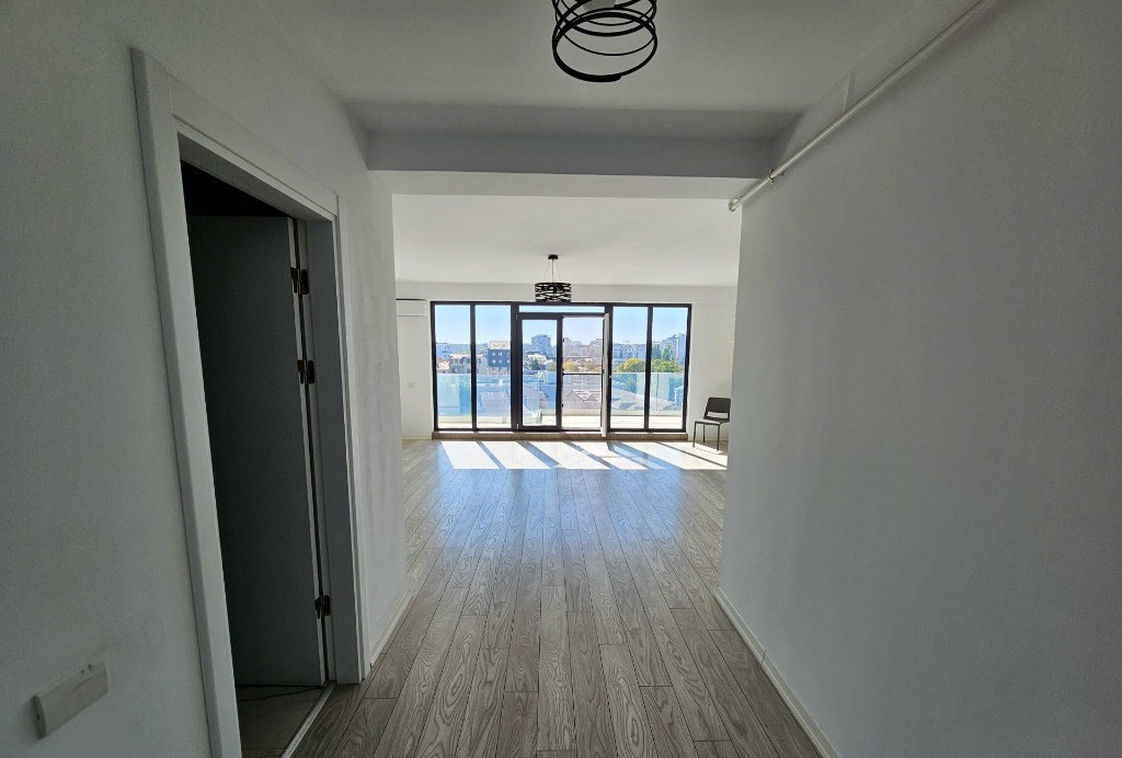 Apartament gol, 3 camere + terasa 55mp | zona Iancului - Matei Voievod