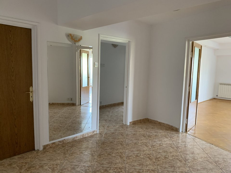 0% | Apartament 5 camere, centrala termica, 130 mp | Unirii