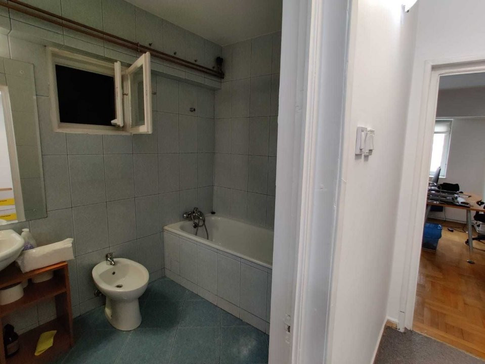 0% | Apartament 5 camere, centrala termica, 130 mp | Unirii